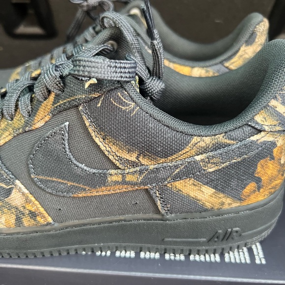 Size 10 - Nike Realtree x Air Force 1 Low Black Camo main image 7
